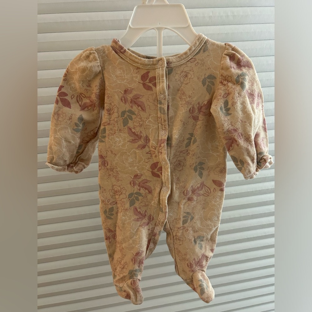 Laura Ashley Baby Girl's Pajama Print foootie, Baby 0-3 Months